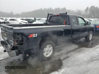 2011 Chevrolet Silverado 1500 LT with VIN 1GCRKSE06BZ193579, listed as a Copart auction lot 44763445 with 149,934 mi miles and Salvage Title. Bid and sale history available at DreamBid. Image 3.