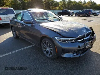 2020 BMW 3 Series 330i xDrive with VIN 3MW5R7J00L8B30533, listed as a Copart auction lot 61951272 with 1,773 mi miles. Bid and sale history available at carsss.com. Image 1.