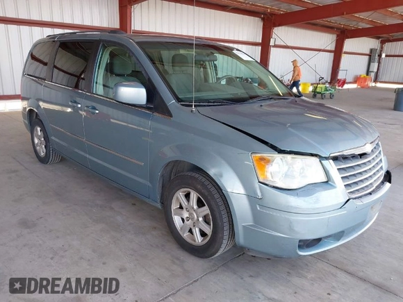 2010 Chrysler Town & Country Touring z VIN 2A4RR5D10AR500903, wystawiony jako IAAI lot #41976476 z przebiegiem 219 230 mil mil oraz . Historia ofert i sprzedaży dostępna na DreamBid. Obrazek 1.