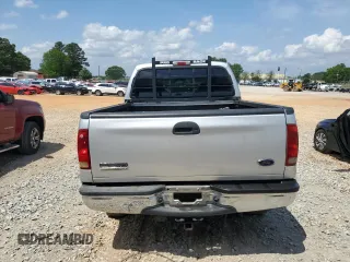 2005 Ford F-250 XL with VIN 1FTSW21P05EB33978, listed as a Copart auction lot 55105045 with 129,863 mi miles and Clean Title. Bid and sale history available at DreamBid. Image 6.