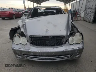 2006 Mercedes-Benz C 280 Luxury with VIN WDBRF54H16A853401, listed as a Copart auction lot 81607144 with Not Provided miles and Non Repairable. Bid and sale history available at DreamBid. Image 5.