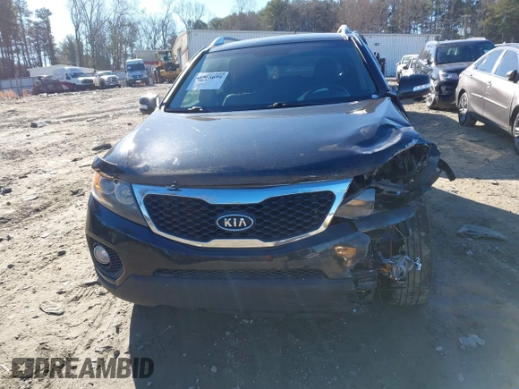 2013 Kia Sorento EX with VIN 5XYKU4A27DG414560, listed as a IAAI auction lot 41368699 with 101,185 mi miles and . Bid and sale history available at carsss.com. Image 12.