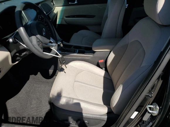 2017 Kia Optima LX with VIN 5XXGT4L39HG175053, listed as a Copart auction lot 57954765 with 92,867 mi miles and Salvage title. Bid and sale history available at DreamBid. Image 7.