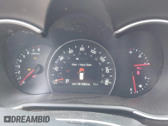 2014 Kia Sorento LX with VIN 5XYKT4A68EG481370, listed as a IAAI auction lot 42106272 with 181,482 mi miles and . Bid and sale history available at DreamBid. Image 7.