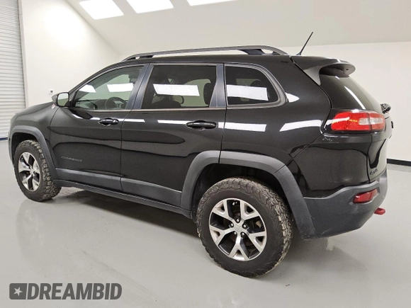 2015 Jeep Cherokee Trailhawk with VIN 1C4PJMBSXFW746138, listed as a Copart auction lot 49877985 with 86,820 mi miles and Clean Title. Bid and sale history available at carsss.com. Image 2.