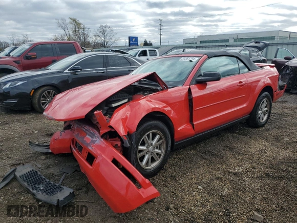 2007 Ford Mustang Deluxe with VIN 1ZVFT84N275312594, listed as a Copart auction lot 81361744 with Not Provided miles and Salvage Title. Bid and sale history available at carsss.com. Image 1.