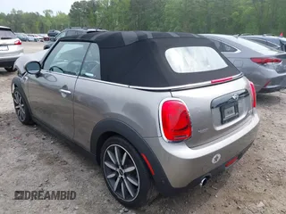 2016 MINI Convertible с VIN WMWWG5C53G3C19327, выставлен на аукционе IAAI как лот 42030590 с пробегом 33 898 миль миль и . История ставок и продаж доступна на DreamBid. Изображение 3.