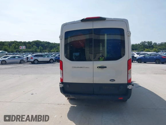 2019 Ford Transit with VIN 1FTYR2CM6KKB07483, listed as a IAAI auction lot 40104500 with Not Provided miles. Bid and sale history available at carsss.com. Image 15.