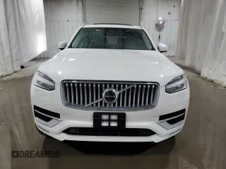 2024 Volvo XC90 Plus Bright Theme with VIN YV4L12PE2R1242512, listed as a Copart auction lot 89065235 with 18,029 mi miles and Clean Title. Bid and sale history available at DreamBid. Image 5.