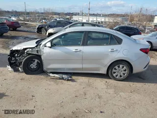 2021 Kia Rio S with VIN 3KPA24AD6ME384662, listed as a IAAI auction lot 41403302 with 15,444 mi miles. Bid and sale history available at carsss.com. Image 14.