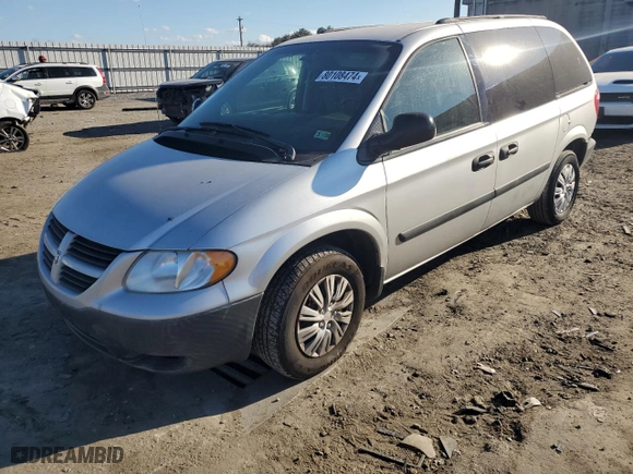 2005 Dodge Caravan SE with VIN 1D4GP25R05B329177, listed as a Copart auction lot 80108474 with 142,740 mi miles and Salvage Title. Bid and sale history available at carsss.com. Image 1.