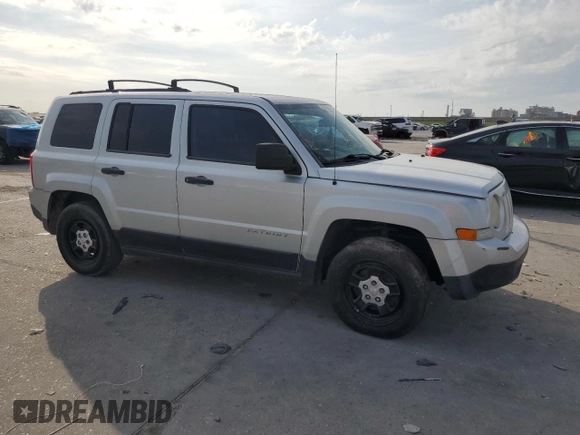 2014 Jeep Patriot Sport with VIN 1C4NJPBA5ED547489, listed as a Copart auction lot 63580795 with 271,303 mi miles and Salvage title. Bid and sale history available at DreamBid. Image 4.