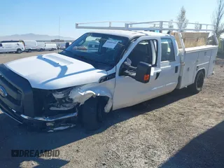 2016 Ford Super Duty F-250 SRW XL with VIN 1FD7W2A68GED17013, listed as a IAAI auction lot 40889560 with 133,390 mi miles. Bid and sale history available at carsss.com. Image 2.