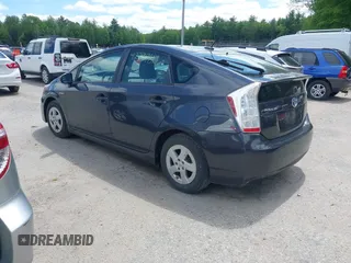 2011 Toyota Prius I z VIN JTDKN3DU0B1455839, wystawiony jako IAAI lot #42397817 z przebiegiem 120 421 mil mil oraz . Historia ofert i sprzedaży dostępna na DreamBid. Obrazek 3.