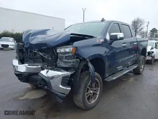 2020 Chevrolet Silverado 1500 LT with VIN 1GCUYDED3LZ162637, listed as a IAAI auction lot 41421692 with 46,031 mi miles. Bid and sale history available at carsss.com. Image 17.