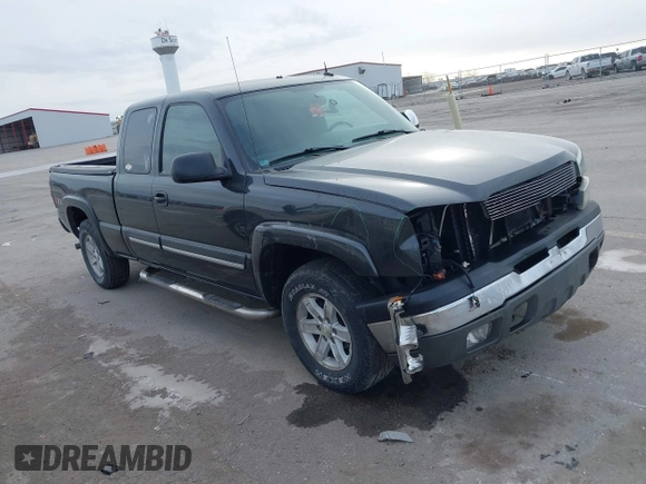 2004 Chevrolet Silverado 1500 with VIN 1GCEK19T54E185903, listed as a IAAI auction lot 41393916 with 208,422 mi miles and . Bid and sale history available at DreamBid. Image 1.