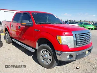 2011 Ford F-150 XLT with VIN 1FTFW1CT6BKD47425, listed as a IAAI auction lot 42004767 with 197,690 mi miles. Bid and sale history available at carsss.com. Image 1.