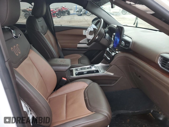 2022 Ford Explorer King Ranch z VIN 1FM5K8LC3NGA14215, wystawiony jako Copart lot #87023424 z przebiegiem Nie podano mil oraz Szkoda całkowita • Salvage title. Historia ofert i sprzedaży dostępna na DreamBid. Obrazek 11.