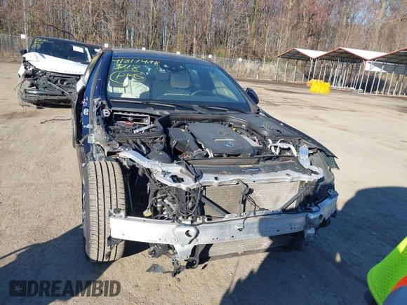 2019 Mercedes-Benz E-Class E 300 with VIN WDDZF4KB8KA592634, listed as a IAAI auction lot 41817498 with 103,676 mi miles. Bid and sale history available at carsss.com. Image 12.