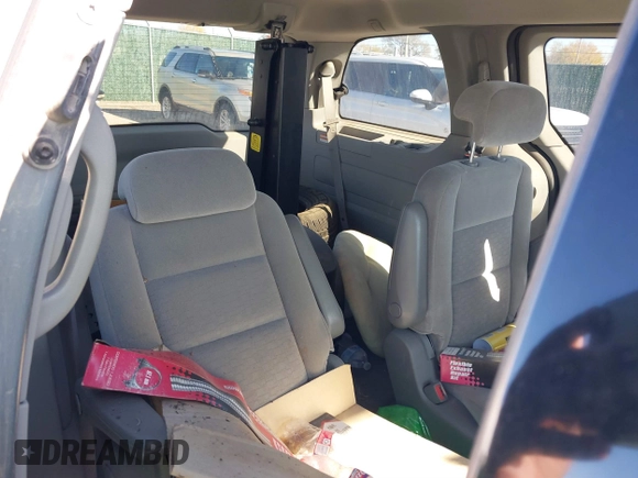2004 Ford Freestar SE z VIN 2FMZA51614BB12374, wystawiony jako IAAI lot #40813075 z przebiegiem Nie podano mil oraz . Historia ofert i sprzedaży dostępna na DreamBid. Obrazek 8.