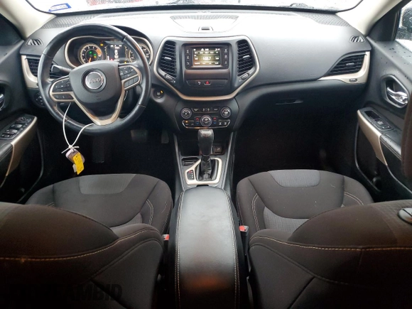 2017 Jeep Cherokee Latitude with VIN 1C4PJLCS6HW641690, listed as a Copart auction lot 44922935 with 143,024 mi miles and Salvage Title. Bid and sale history available at carsss.com. Image 8.