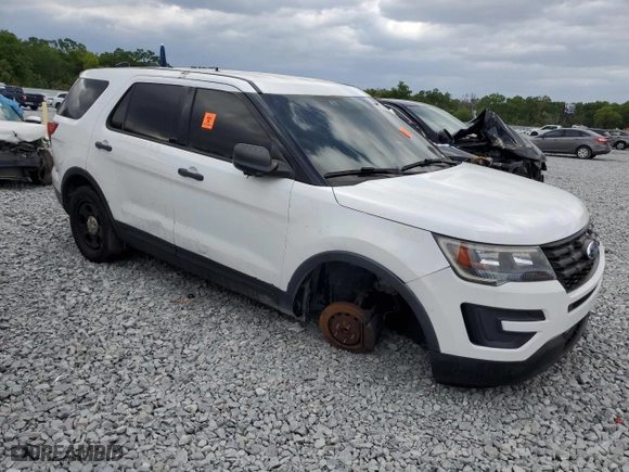 2019 Ford Police Interceptor Utility with VIN 1FM5K8ARXKGB23354, listed as a Copart auction lot 50043605 with 0 mi miles and Salvage Title. Bid and sale history available at carsss.com. Image 4.