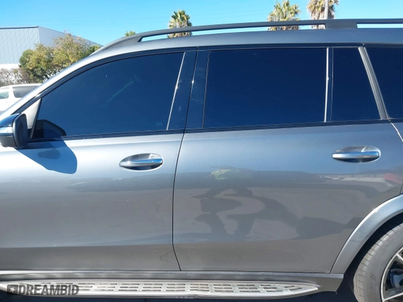 2020 Mercedes-Benz GLS with VIN 4JGFF8GE5LA176965, listed as a IAAI auction lot 40107588 with 56,508 mi miles. Bid and sale history available at carsss.com. Image 14.