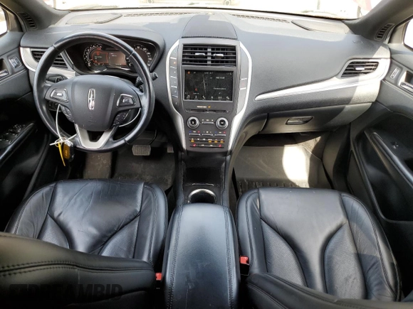 2016 Lincoln MKC Select with VIN 5LMCJ2D92GUJ08162, listed as a Copart auction lot 56568365 with 72,132 mi miles and Salvage title. Bid and sale history available at DreamBid. Image 8.