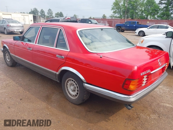 1985 Mercedes-Benz 300 with VIN WDB1260231A167225, listed as a IAAI auction lot 41955501 with 116,143 mi miles and . Bid and sale history available at DreamBid. Image 3.