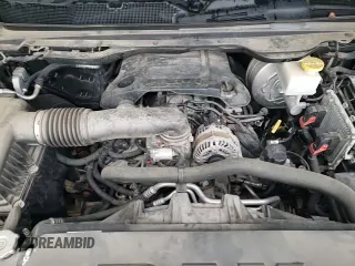 2019 Ram 1500 Laramie z VIN 1C6SRFDT5KN871267, wystawiony jako Copart lot #49915375 z przebiegiem 124 351 mil mil oraz Szkoda całkowita • Salvage title. Historia ofert i sprzedaży dostępna na DreamBid. Obrazek 13.