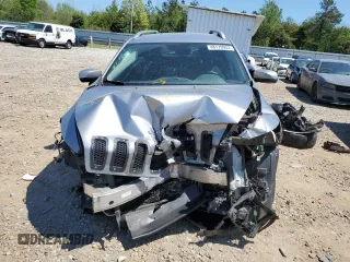 2016 Jeep Cherokee Latitude with VIN 1C4PJLCB1GW291500, listed as a Copart auction lot 80709943 with 0 mi miles and Salvage Title. Bid and sale history available at carsss.com. Image 5.