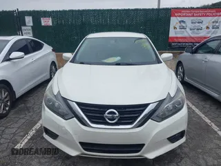 2017 Nissan Altima SR z VIN 1N4AL3AP3HC271465, wystawiony jako IAAI lot #42716097 z przebiegiem 159 349 mil mil oraz . Historia ofert i sprzedaży dostępna na DreamBid. Obrazek 6.