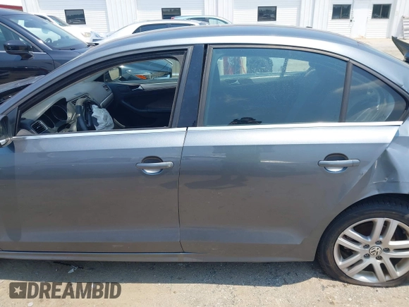 2017 Volkswagen Jetta S с VIN 3VW2B7AJ5HM367453, выставлен на аукционе IAAI как лот 42692978 с пробегом 265 929 миль миль и . История ставок и продаж доступна на DreamBid. Изображение 15.