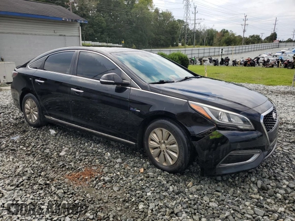 2017 Hyundai Sonata Hybrid SE with VIN KMHE24L14HA059503, listed as a Copart auction lot 67962073 with 97,379 mi miles. Bid and sale history available at carsss.com. Image 4.