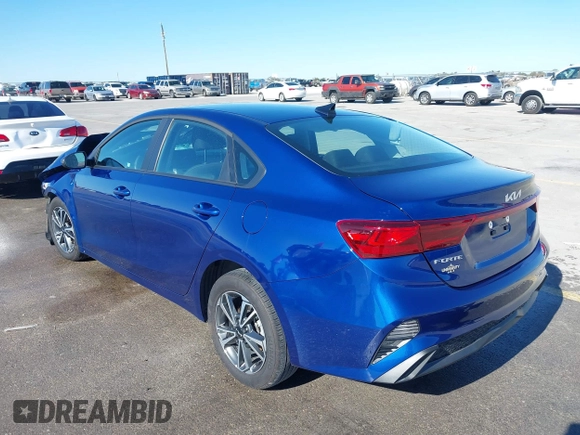 2024 Kia Forte LXS z VIN 3KPF24AD3RE837939, wystawiony jako IAAI lot #41407498 z przebiegiem Nie podano mil oraz . Historia ofert i sprzedaży dostępna na DreamBid. Obrazek 3.