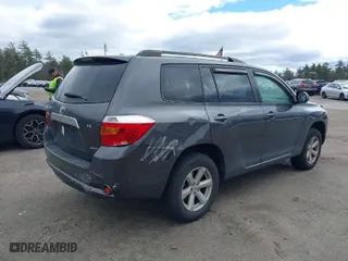 2009 Toyota Highlander with VIN JTEES41A392122086, listed as a IAAI auction lot 42029292 with 268,092 mi miles. Bid and sale history available at carsss.com. Image 6.