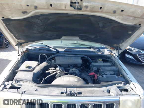 2007 Jeep Commander Sport с VIN 1J8HH48K07C587312, выставлен на аукционе IAAI как лот 42004278 с пробегом 208 390 миль миль и . История ставок и продаж доступна на DreamBid. Изображение 10.
