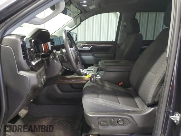 2022 Chevrolet Silverado 1500 RST with VIN 1GCUDEED6NZ611636, listed as a Copart auction lot 53494955 with 29,948 mi miles and Clean Title. Bid and sale history available at DreamBid. Image 7.