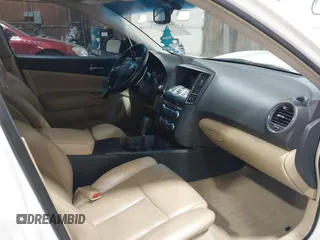 2011 Nissan Maxima 3.5 SV with VIN 1N4AA5AP1BC802204, listed as a IAAI auction lot 42016069 with 99,826 mi miles. Bid and sale history available at carsss.com. Image 5.
