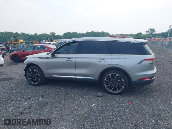2020 Lincoln Aviator Reserve with VIN 5LM5J7XC8LGL32204, listed as a IAAI auction lot 42406158 with 83,227 mi miles and . Bid and sale history available at DreamBid. Image 14.