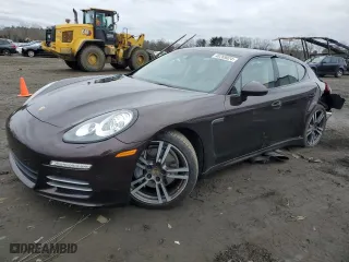 2015 Porsche Panamera 4 with VIN WP0AA2A7XFL001690, listed as a Copart auction lot 40765024 with 86,770 mi miles. Bid and sale history available at carsss.com. Image 1.