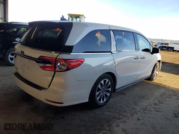 2024 Honda Odyssey EX-L with VIN 5FNRL6H6XRB008230, listed as a Copart auction lot 51418395 with 11,879 mi miles and Salvage Title. Bid and sale history available at DreamBid. Image 3.