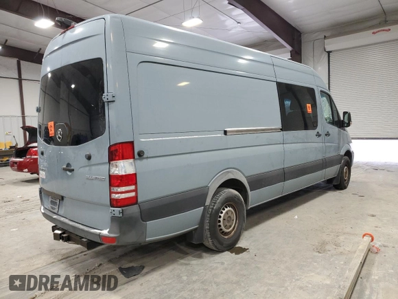 2014 Mercedes-Benz Sprinter with VIN WD4PE8DC7E5873960, listed as a Copart auction lot 78246843 with Not Provided miles and Salvage Title. Bid and sale history available at DreamBid. Image 3.