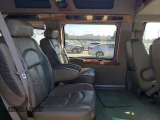 2003 GMC Savana Cargo Van YF7 Upfitter with VIN 1GDFH15T031206554, listed as a Copart auction lot 77584554 with 251,783 mi miles and Salvage Title. Bid and sale history available at carsss.com. Image 11.