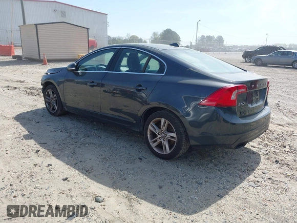 2014 Volvo S60 T5 z VIN YV1612FS1E2275524, wystawiony jako IAAI lot #41914398 z przebiegiem 122 286 mil mil oraz . Historia ofert i sprzedaży dostępna na DreamBid. Obrazek 3.