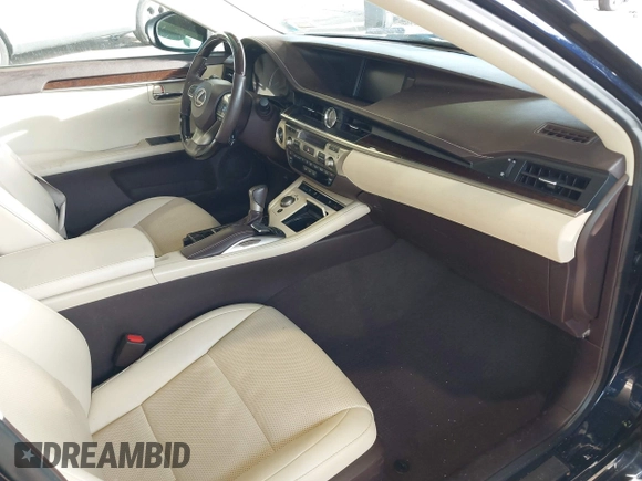 2018 Lexus ES with VIN 58ABK1GG7JU107539, listed as a IAAI auction lot 41762240 with 58,167 mi miles. Bid and sale history available at carsss.com. Image 5.