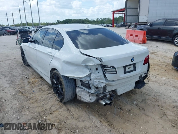 2016 BMW 5 Series 528i xDrive with VIN WBA5A7C59GG146169, listed as a IAAI auction lot 41941330 with 49,732 mi miles. Bid and sale history available at carsss.com. Image 3.
