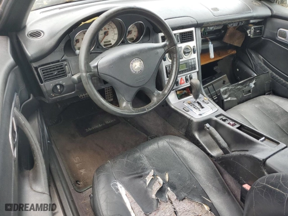2001 Mercedes-Benz SLK-Class Kompressor with VIN WDBKK49F31F175681, listed as a Copart auction lot 65155374 with 0 mi miles and Non Repairable. Bid and sale history available at carsss.com. Image 8.