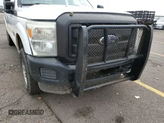 2011 Ford F-250 XL z VIN 1FT7X2BT1BEA38338, wystawiony jako IAAI lot #42250018 z przebiegiem 214 621 mil mil oraz . Historia ofert i sprzedaży dostępna na DreamBid. Obrazek 1.