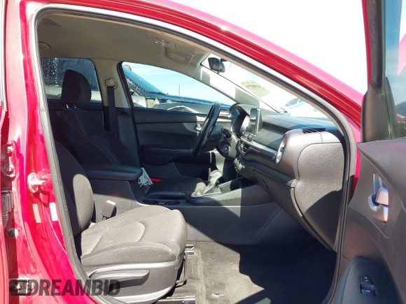 2021 Kia Forte LXS z VIN 3KPF24AD9ME330665, wystawiony jako IAAI lot #41817755 z przebiegiem 93 215 mil mil oraz . Historia ofert i sprzedaży dostępna na DreamBid. Obrazek 5.